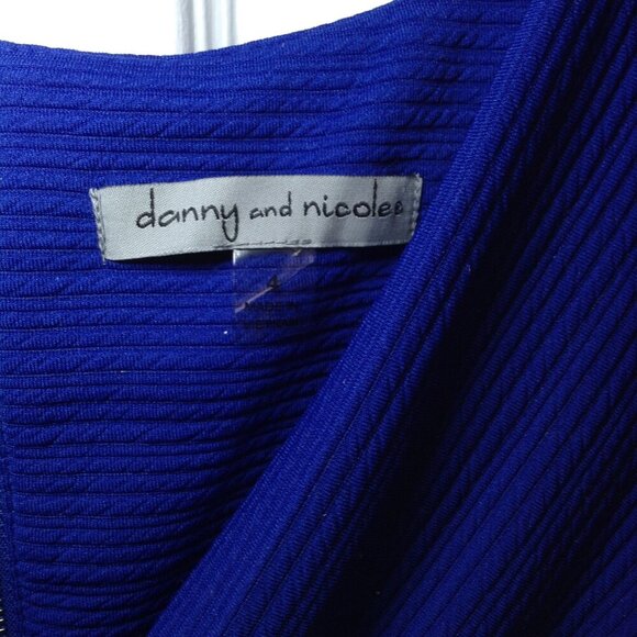 Danny & Nicole A-lined size 4, Royal Blue, Wedding, Cocktail Party, Avant Garde - Picture 3 of 4